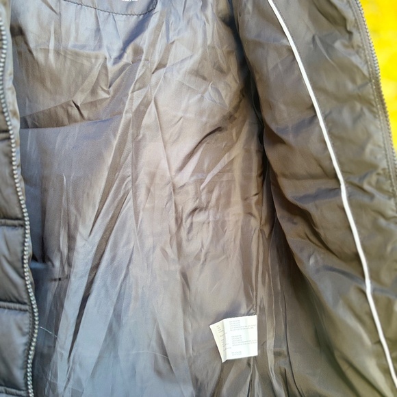 Nautica Girls’ Puffer Jacket – Size Small (teen). - Picture 8 of 14
